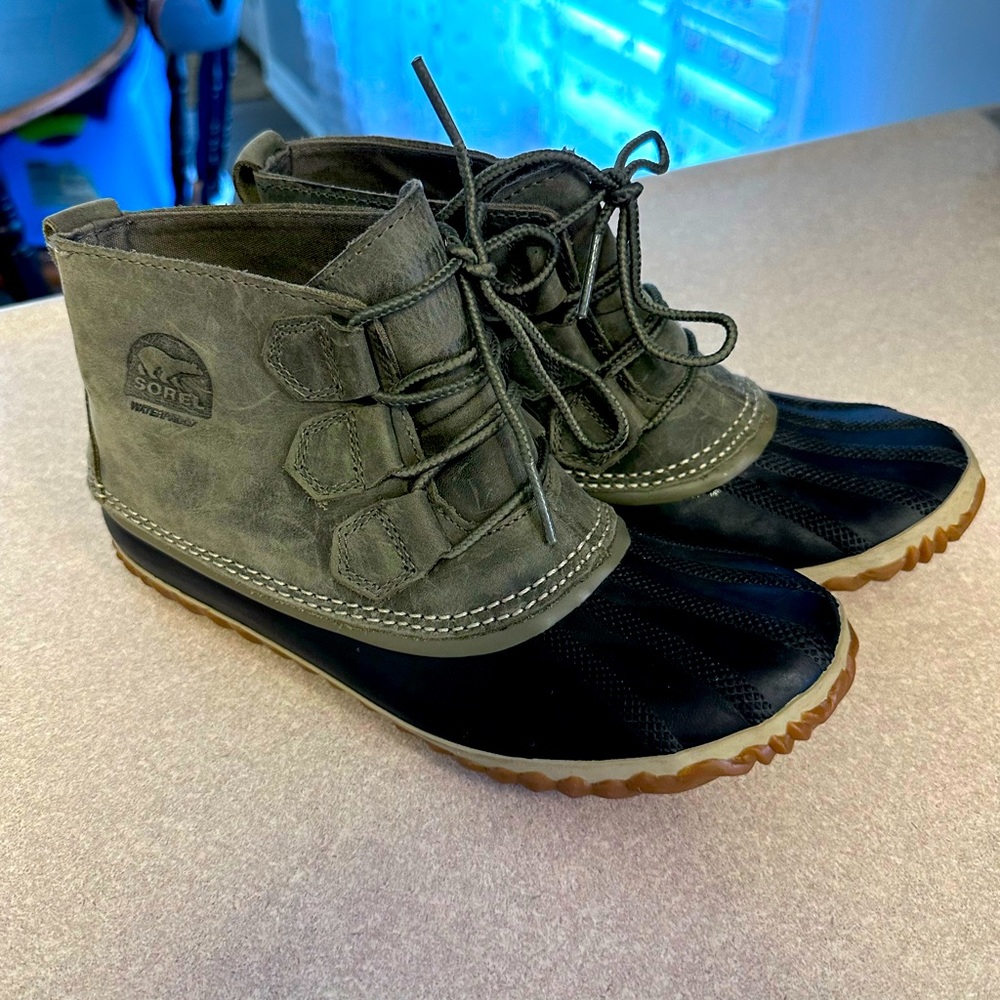 Sorel out and about boots